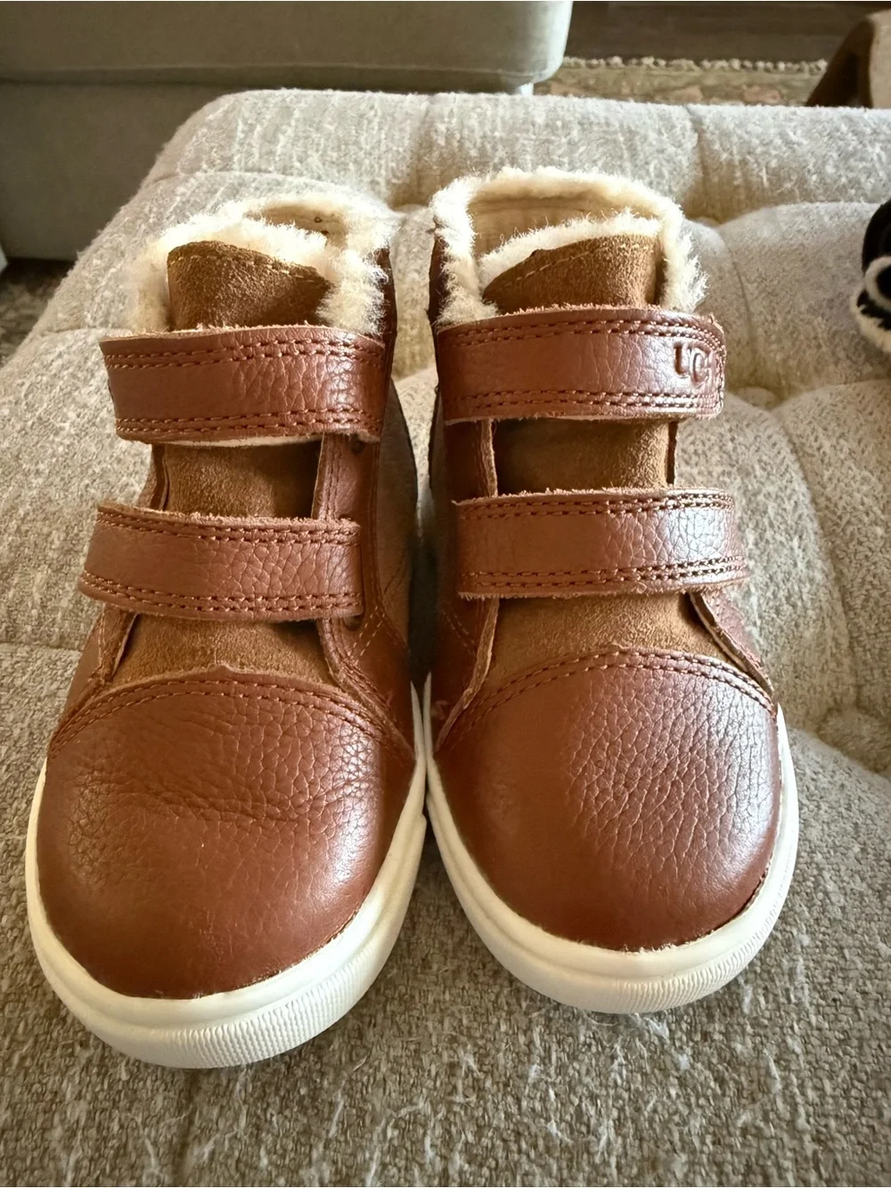 UGG Rennon Boot in Chestnut Brown. Toddler size 6. NWOT
